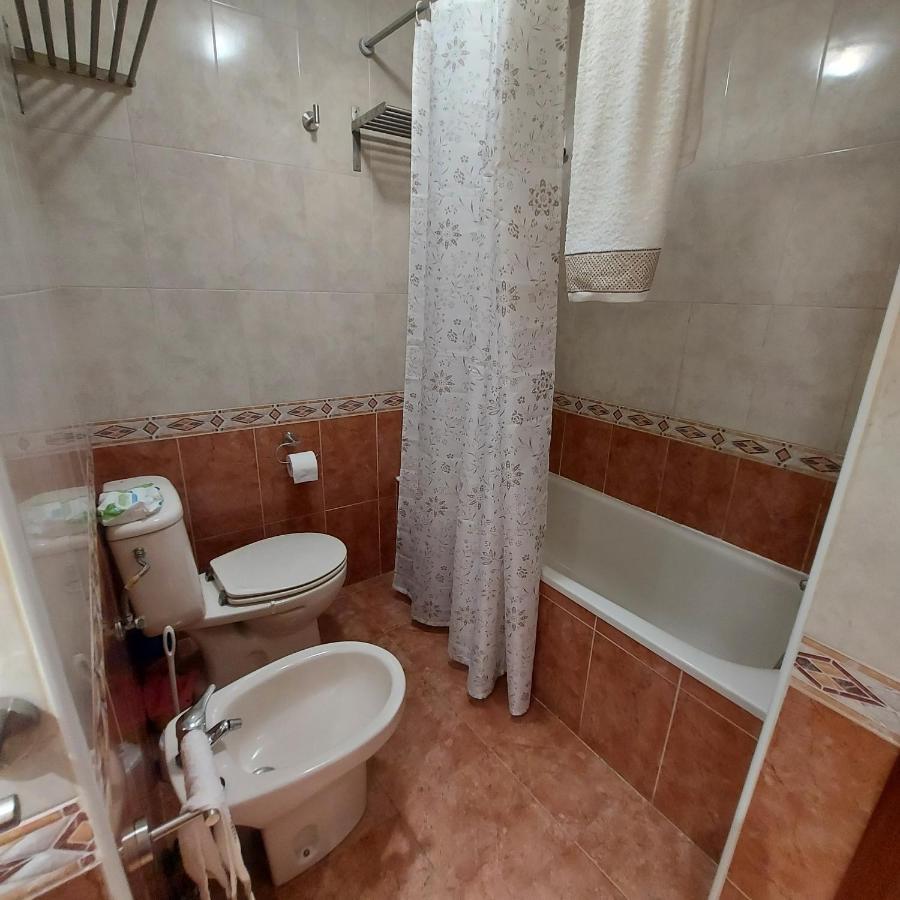 Soleado Piso Con Garaje Y Piscina A 8' Centro Apartment Кастро-Урдиалес Екстериор снимка